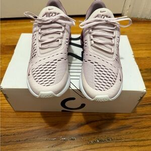 Women’s Nike Air Max 270